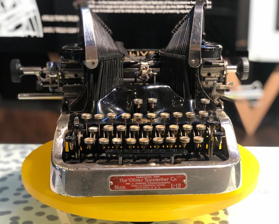 Oliver Typewriter (máquina de escribir)