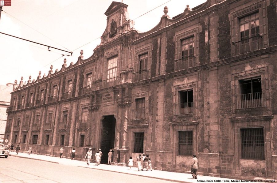 Establecimiento de la Casa de Moneda en México